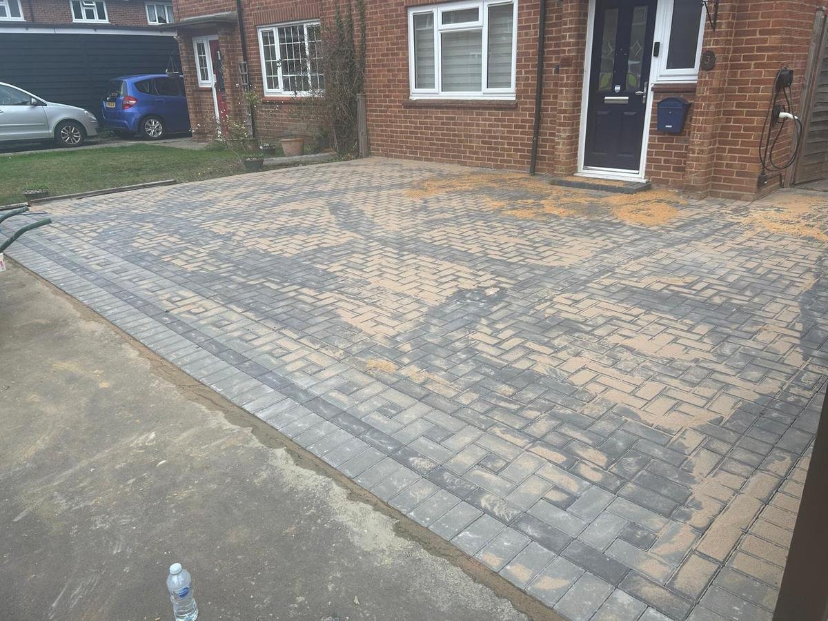 Block paving driveway installed by Churchill Paving